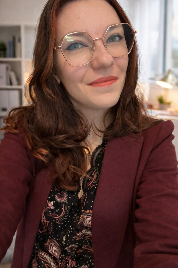 lumora-eclat-ame-alchimiste-communication-animale-coach-energeticienne-blocage-emotionnel-bordeaux-accompagnement-energetique-saint-symphorien-gironde